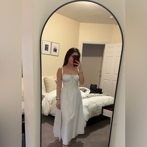 Elegant White Spaghetti-Strap Maxi Dress